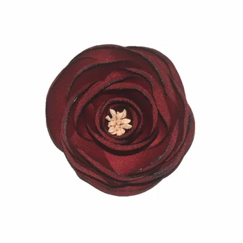 30 buc/lot , 5.5 cm tesatura satin rose floare cu stamen DIY îmbrăcăminte accesorii de par Corsaj Consumabile